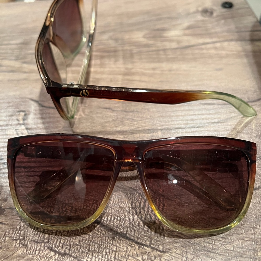 Electric women’s sunglasses